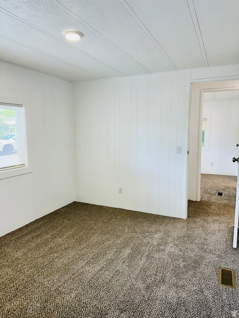 LAKEVIEW ESTATES - Residential