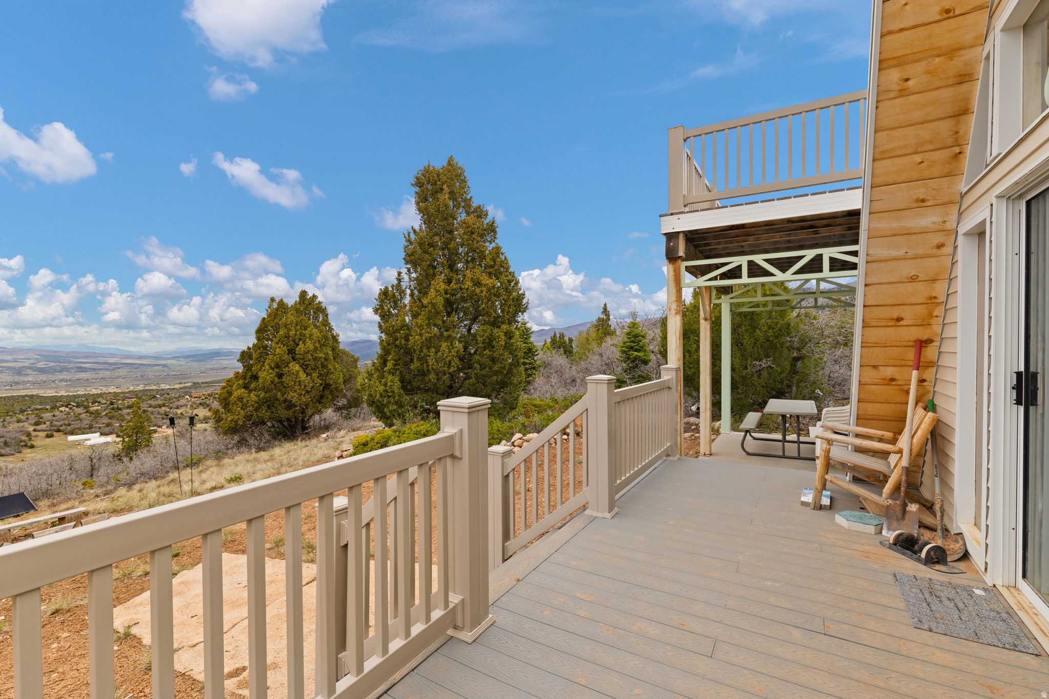 SPRING CITY RANCHERO - Residential