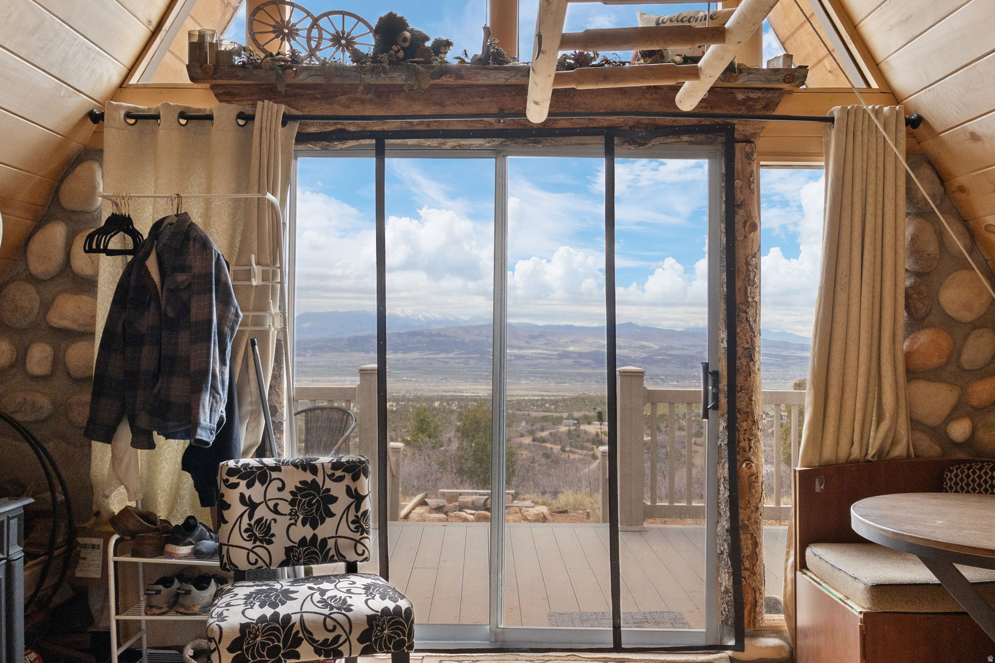 SPRING CITY RANCHERO - Residential