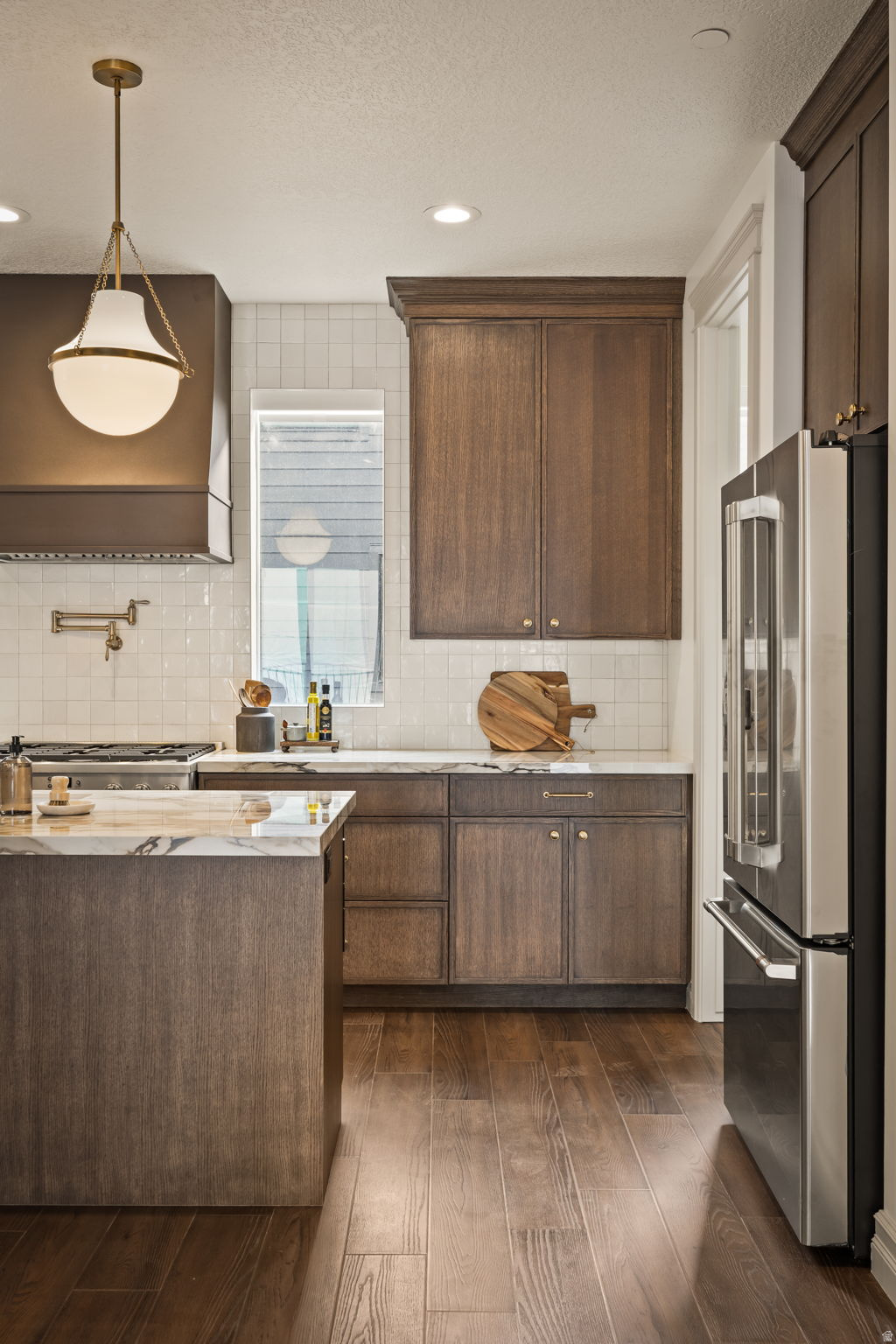 THE IRIS - Residential