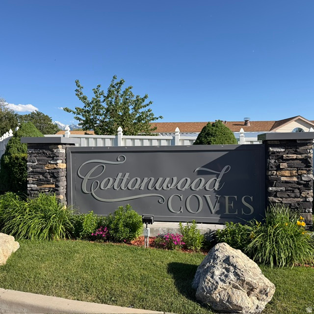 COTTONWOOD COVE - Residential