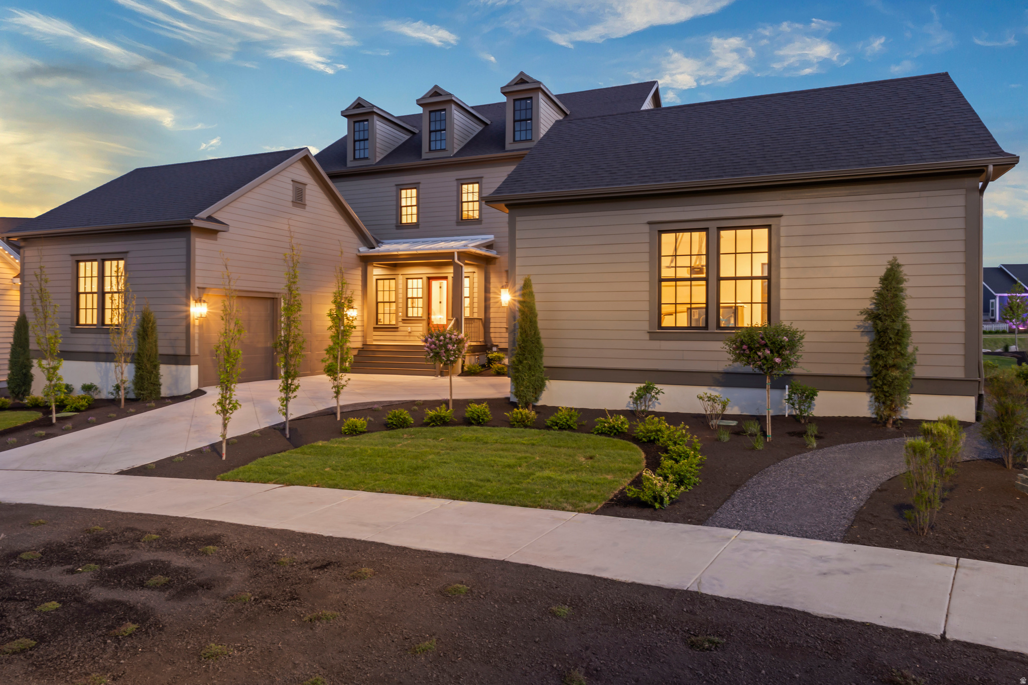 DAYBREAK - Residential
