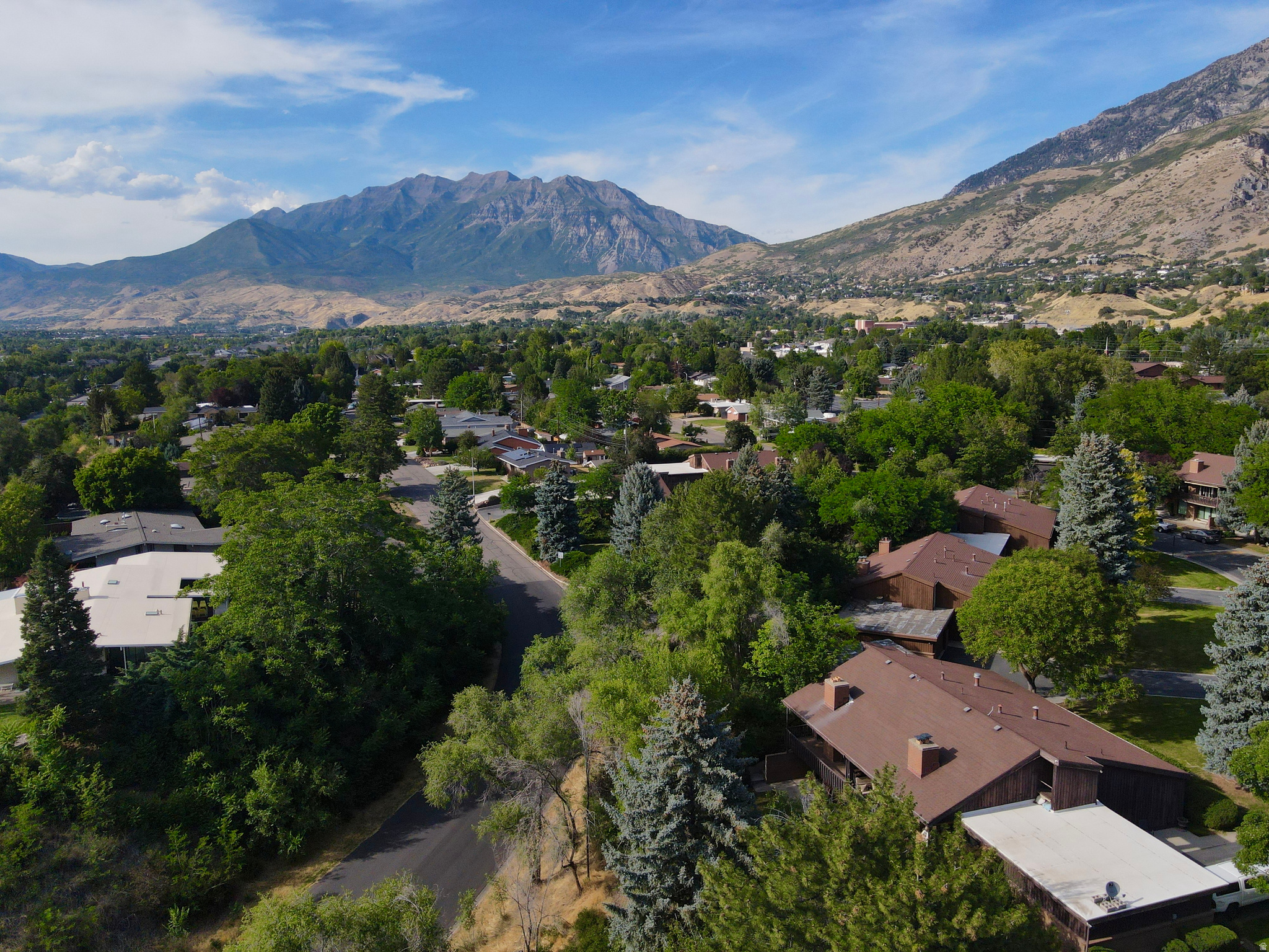 EDGEWOOD - Residential