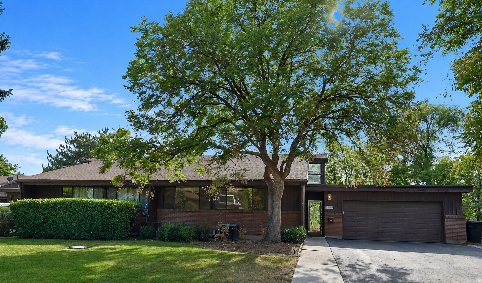 EDGEWOOD - Residential
