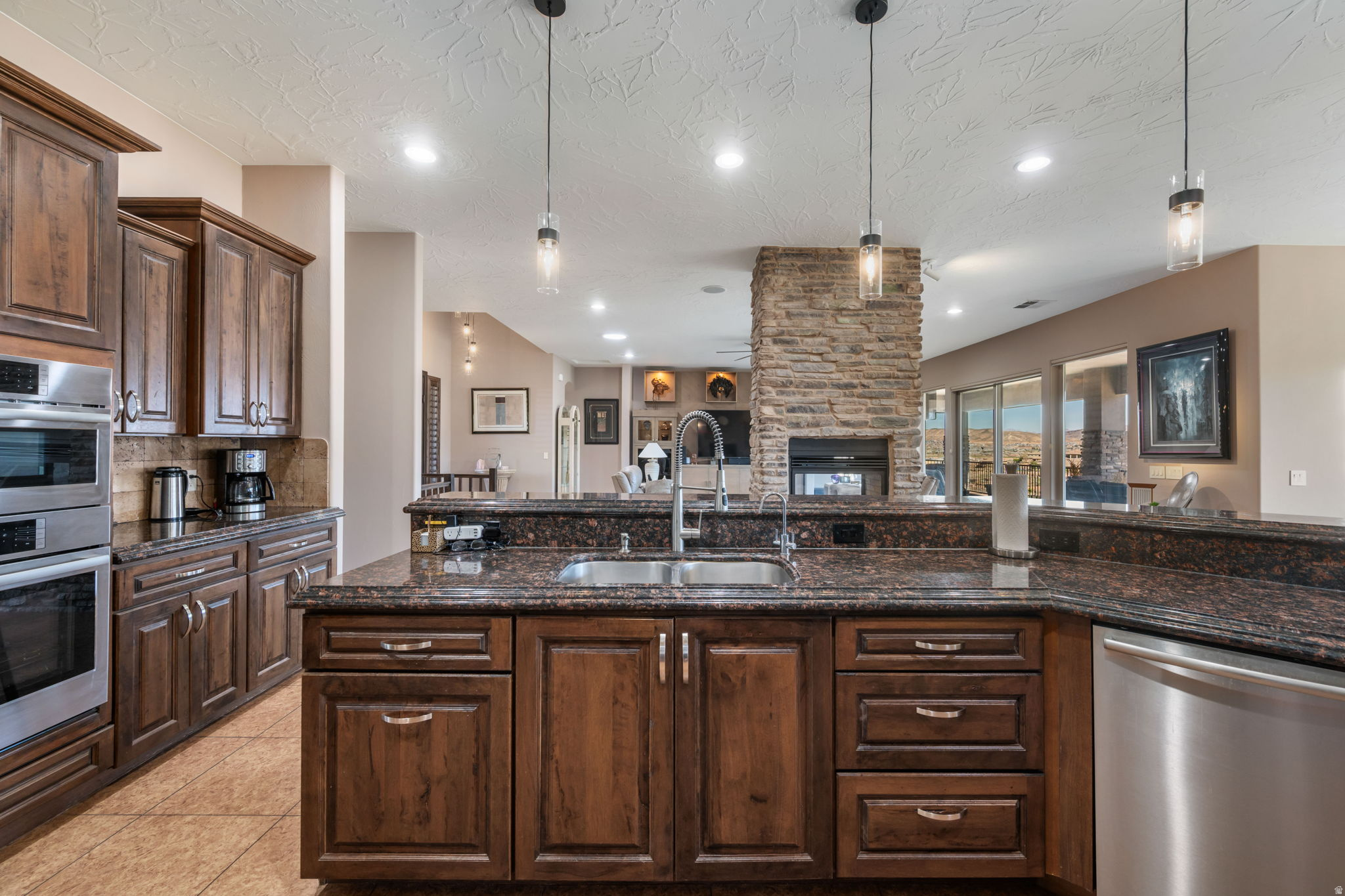 STONE CLIFF 1 - Residential