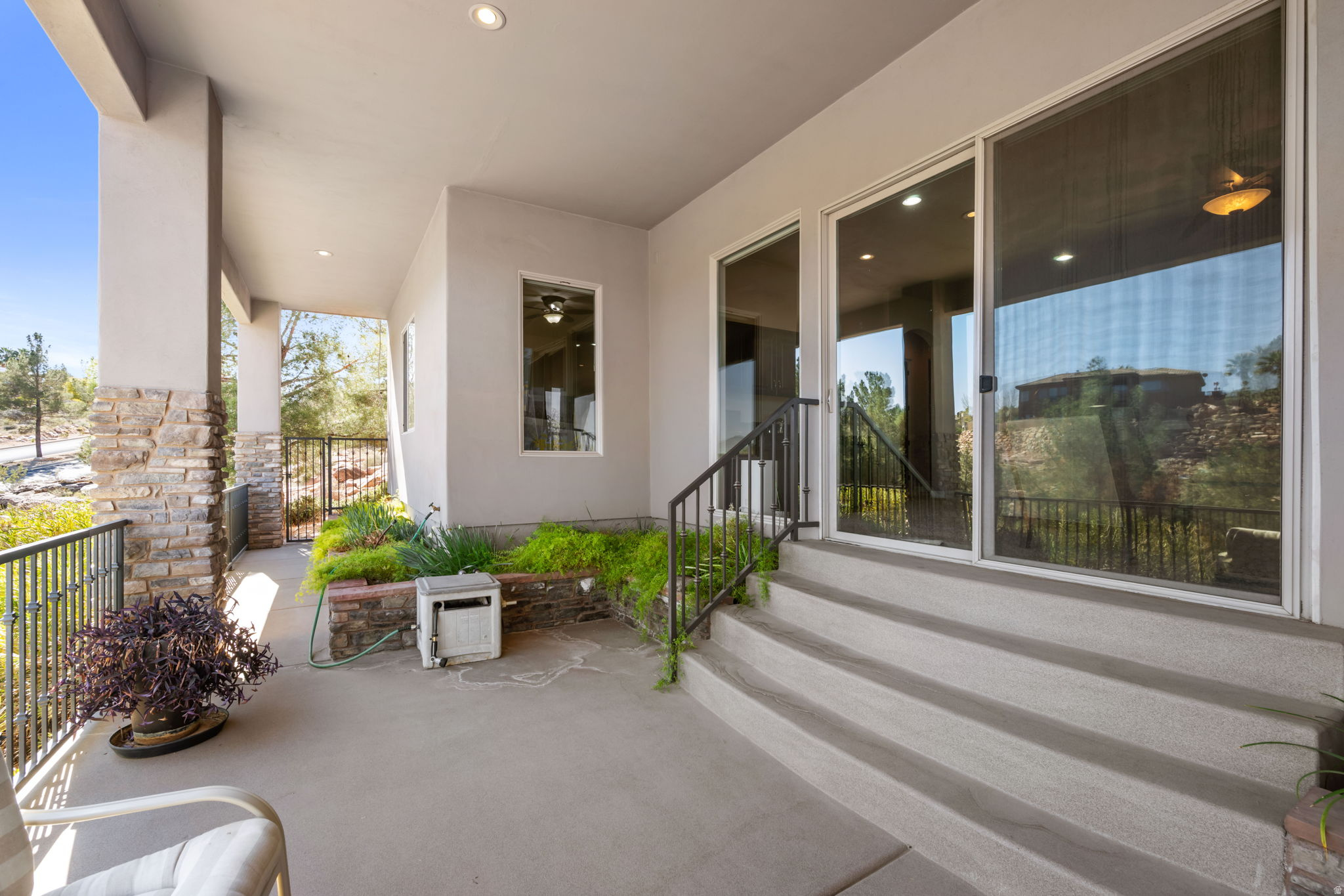 STONE CLIFF 1 - Residential