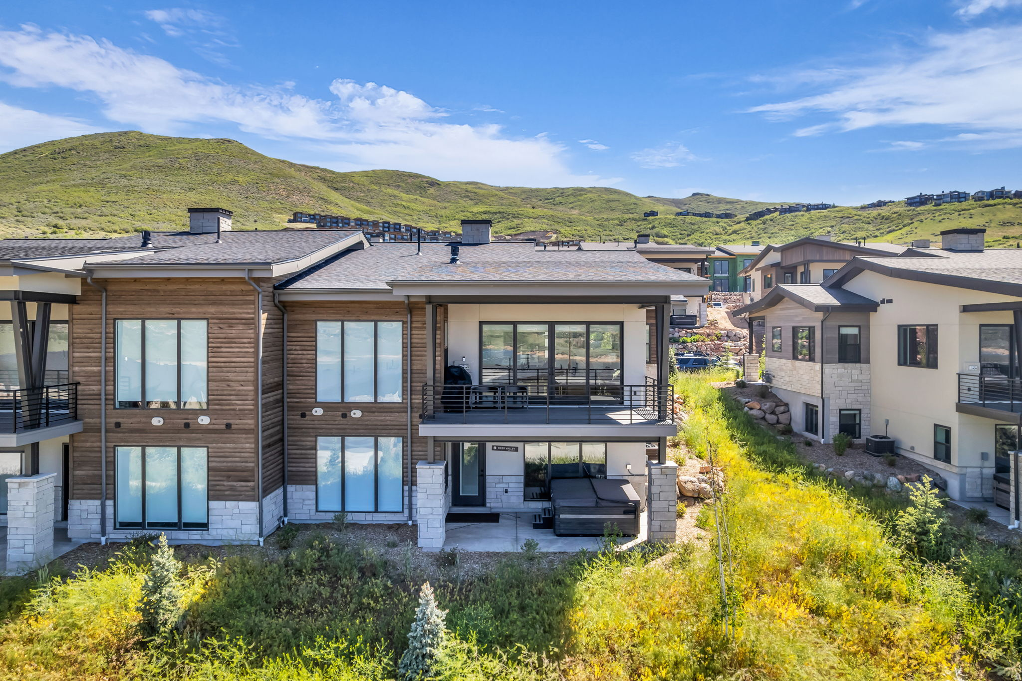 SHORELINE - Residential