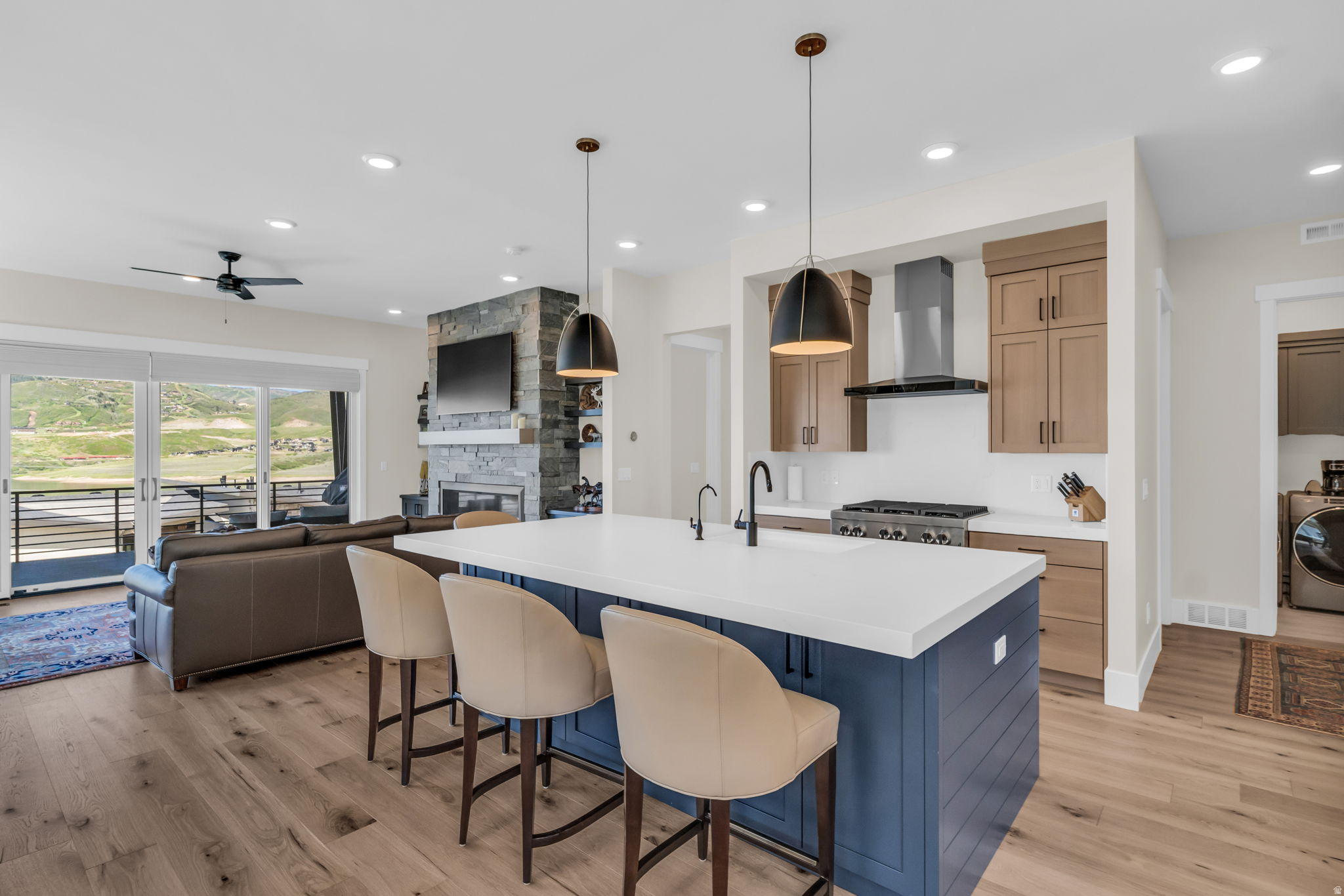 SHORELINE - Residential