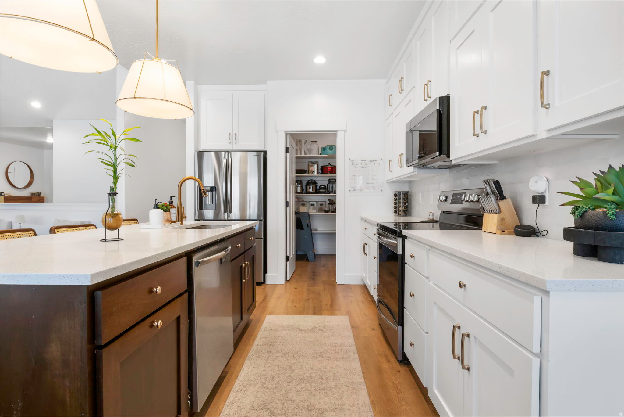 MAPLETON HEIGHTS - Residential