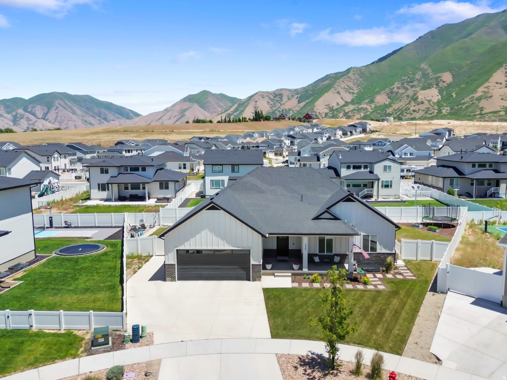 MAPLETON HEIGHTS - Residential