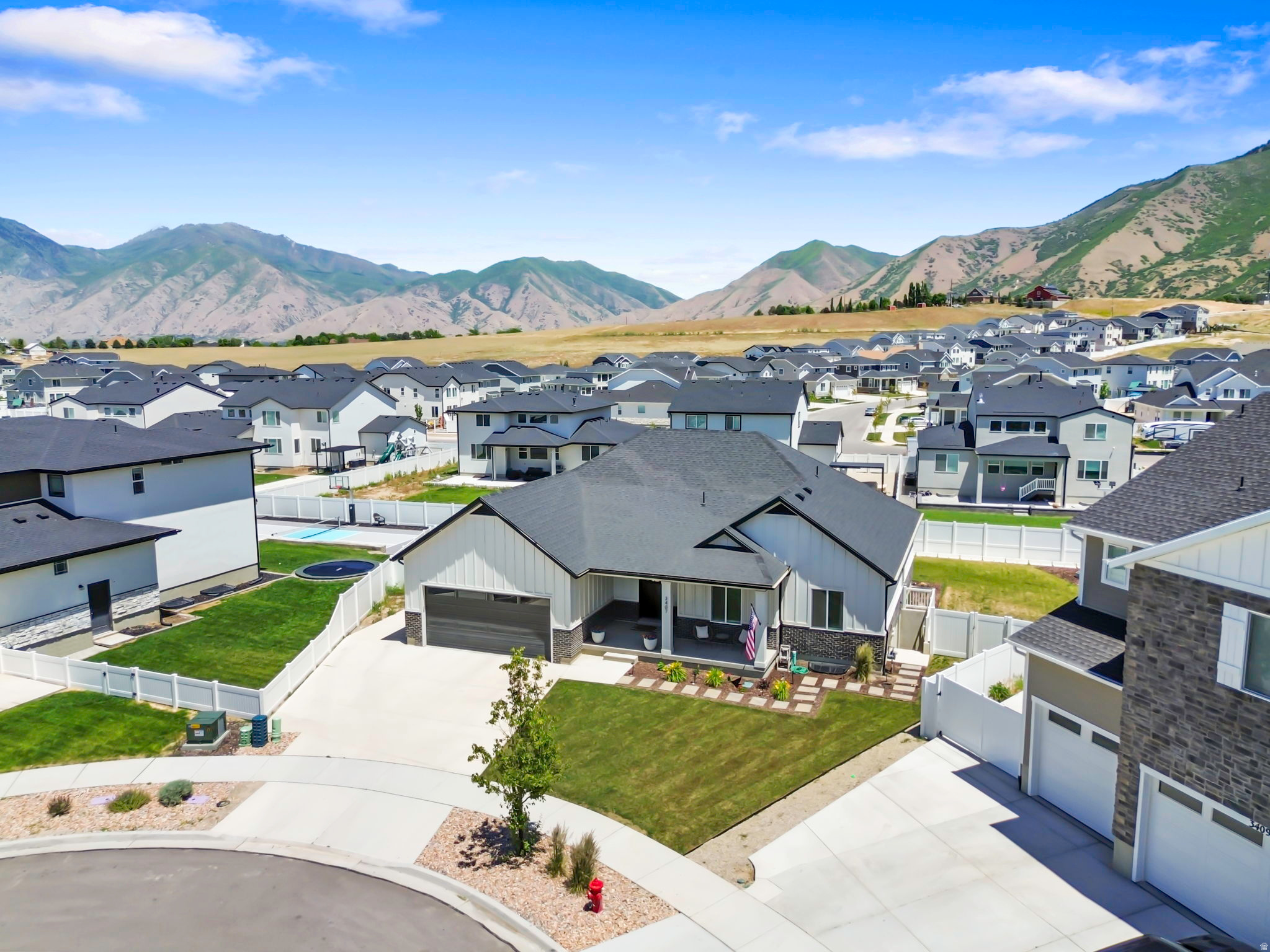 MAPLETON HEIGHTS - Residential