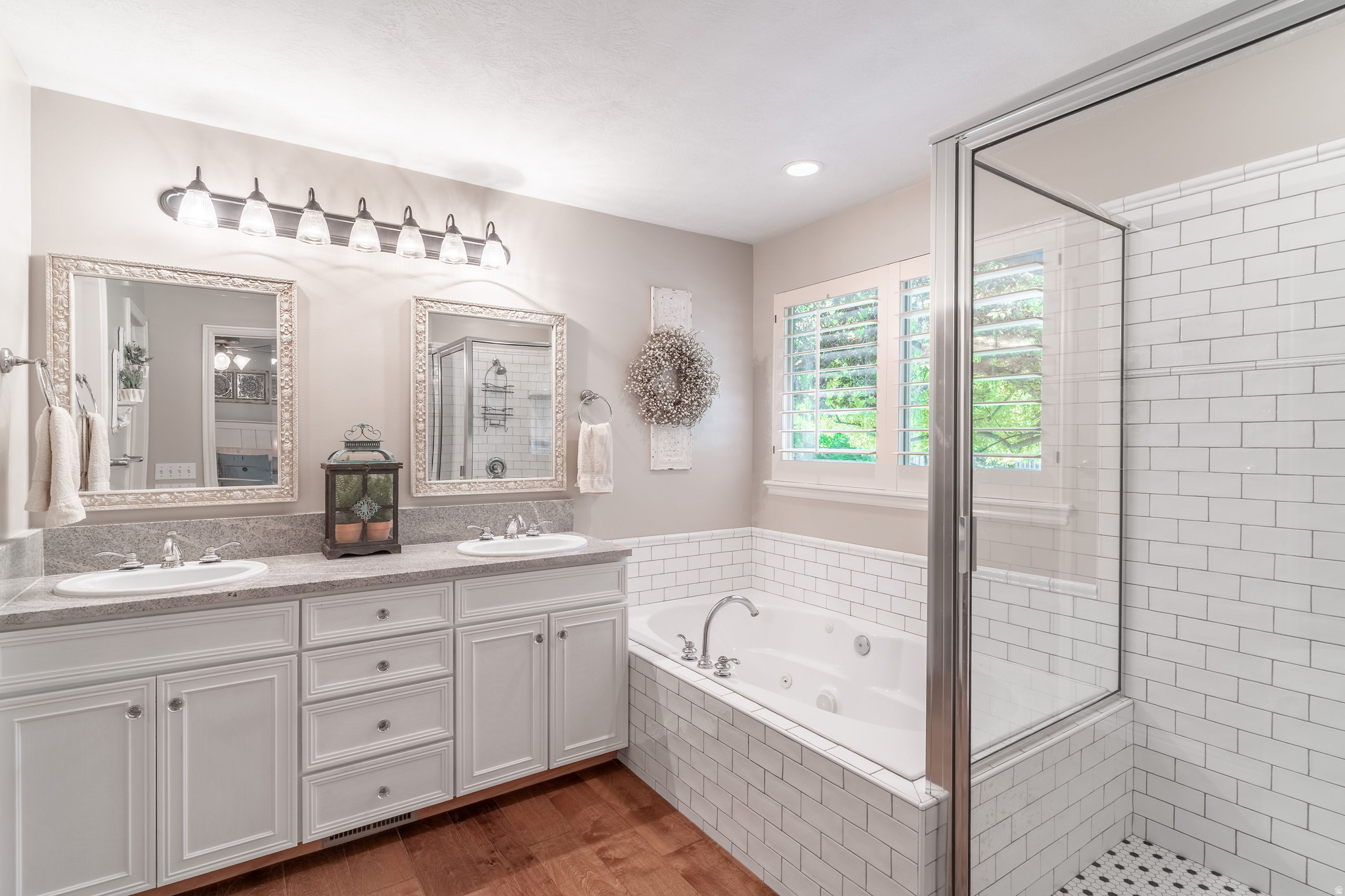 BOYNTON ESTATES - Residential