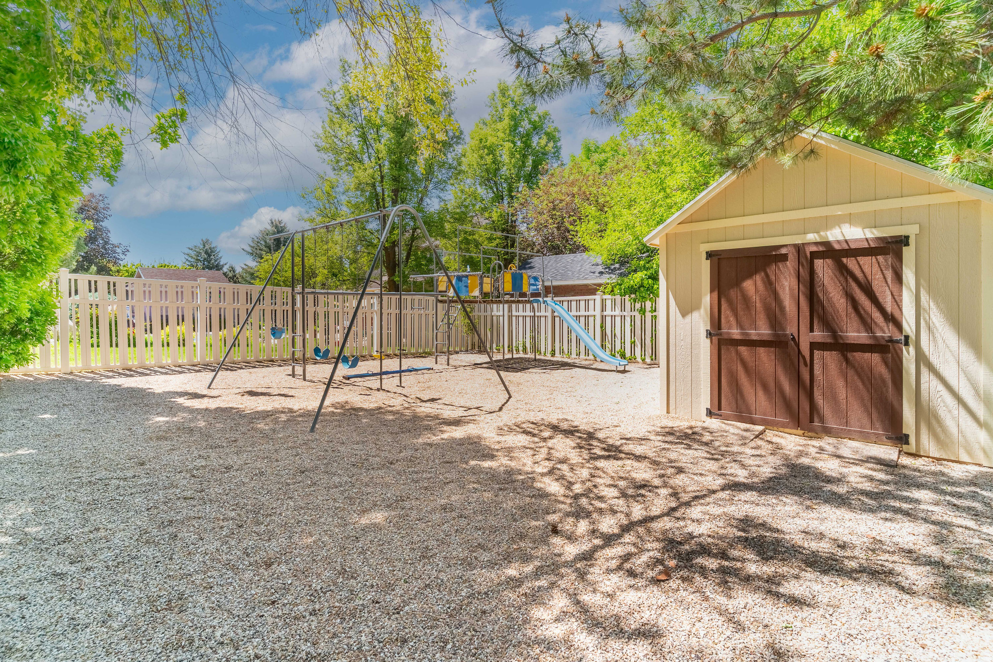 BOYNTON ESTATES - Residential