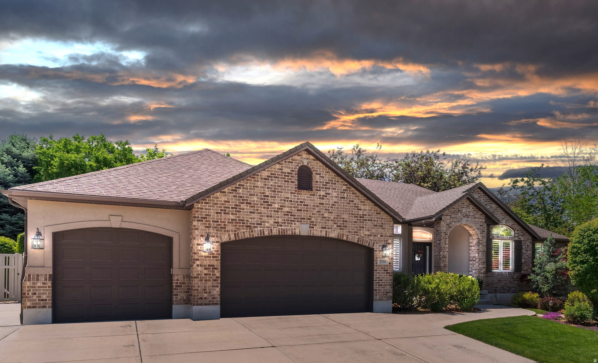 BOYNTON ESTATES - Residential