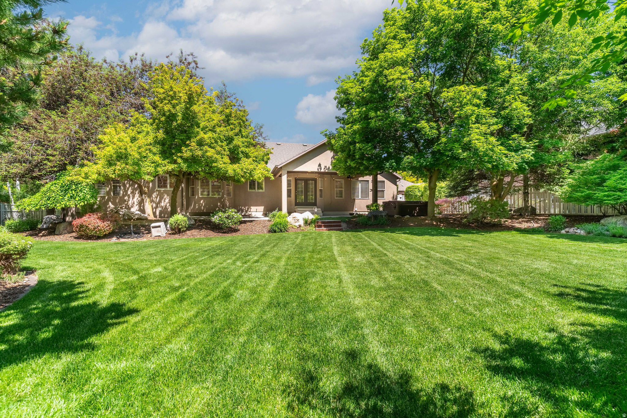 BOYNTON ESTATES - Residential