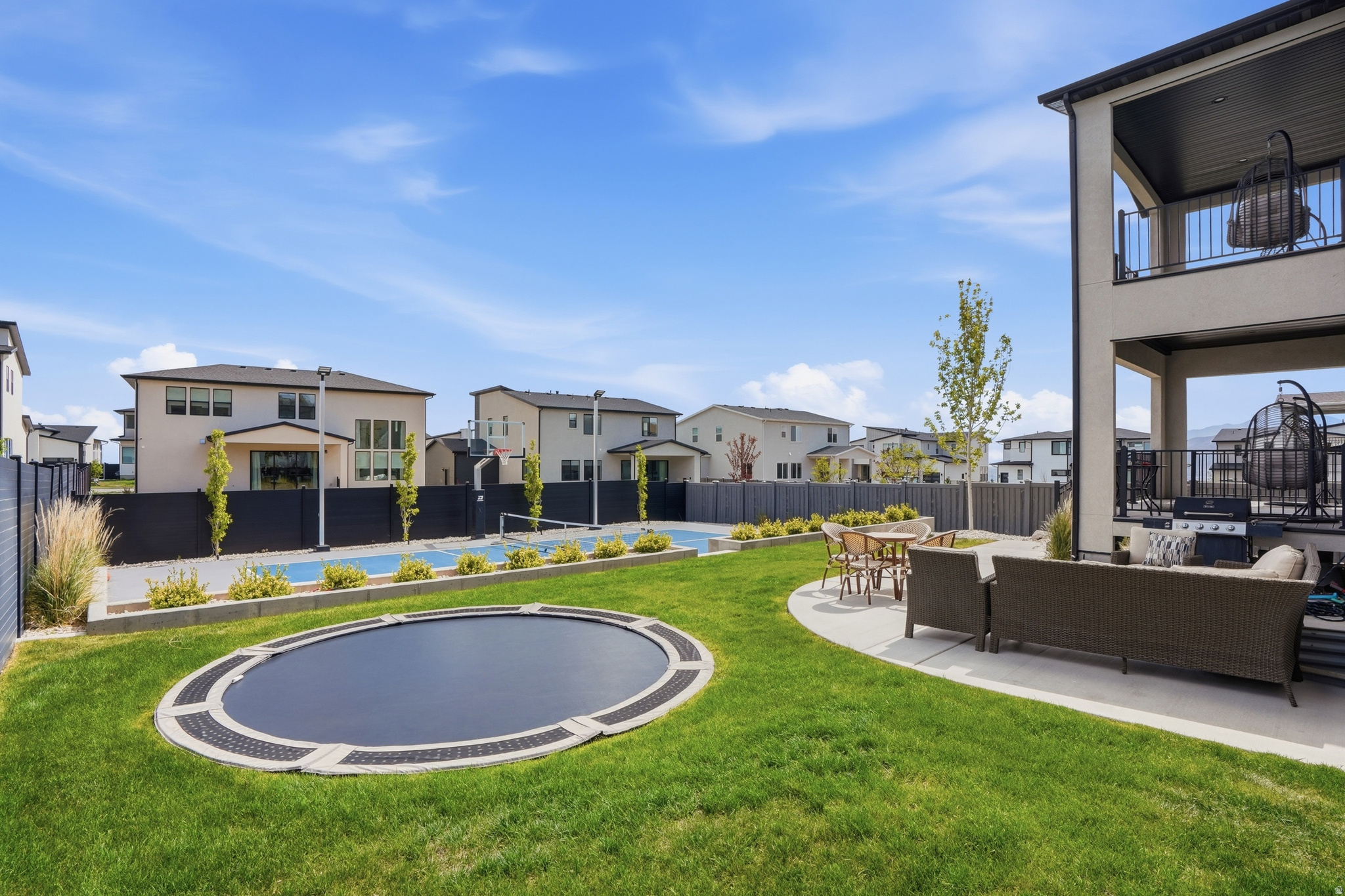 LAKEVIEW ESTATES - Residential