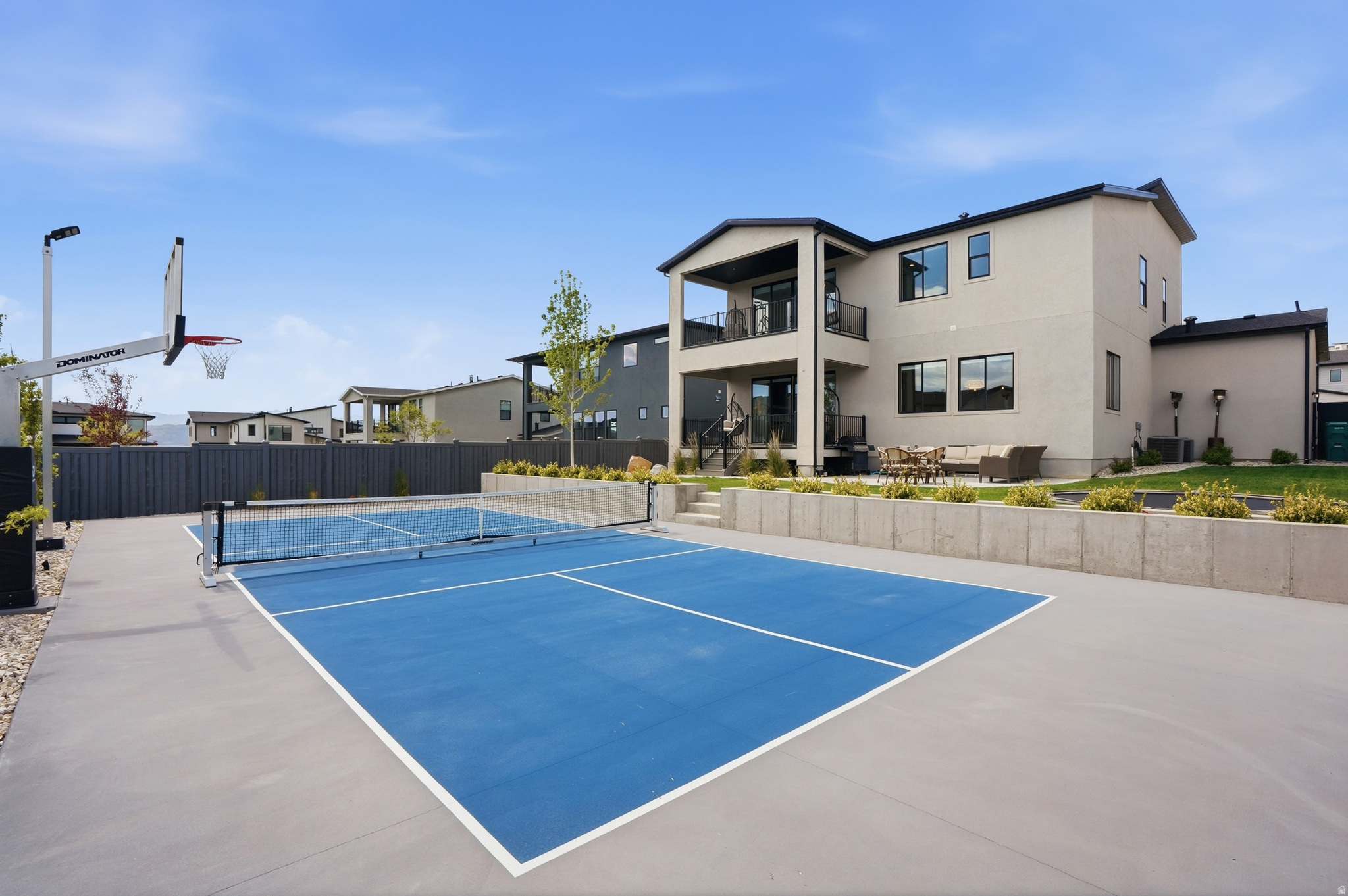 LAKEVIEW ESTATES - Residential