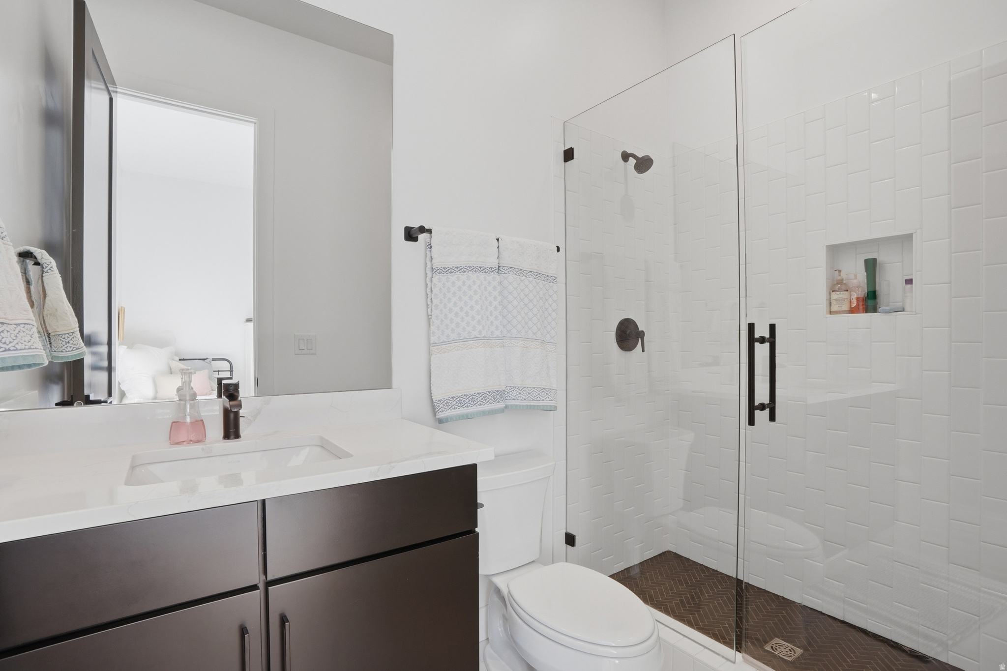 LAKEVIEW ESTATES - Residential