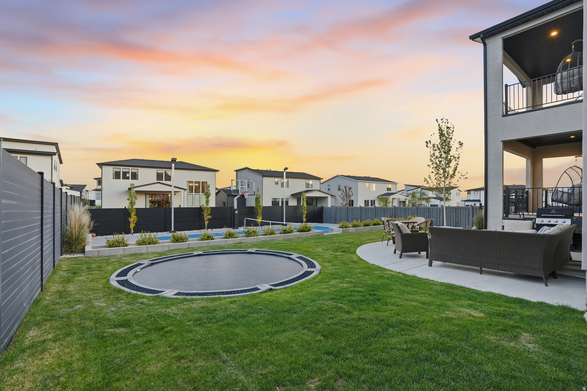 LAKEVIEW ESTATES - Residential