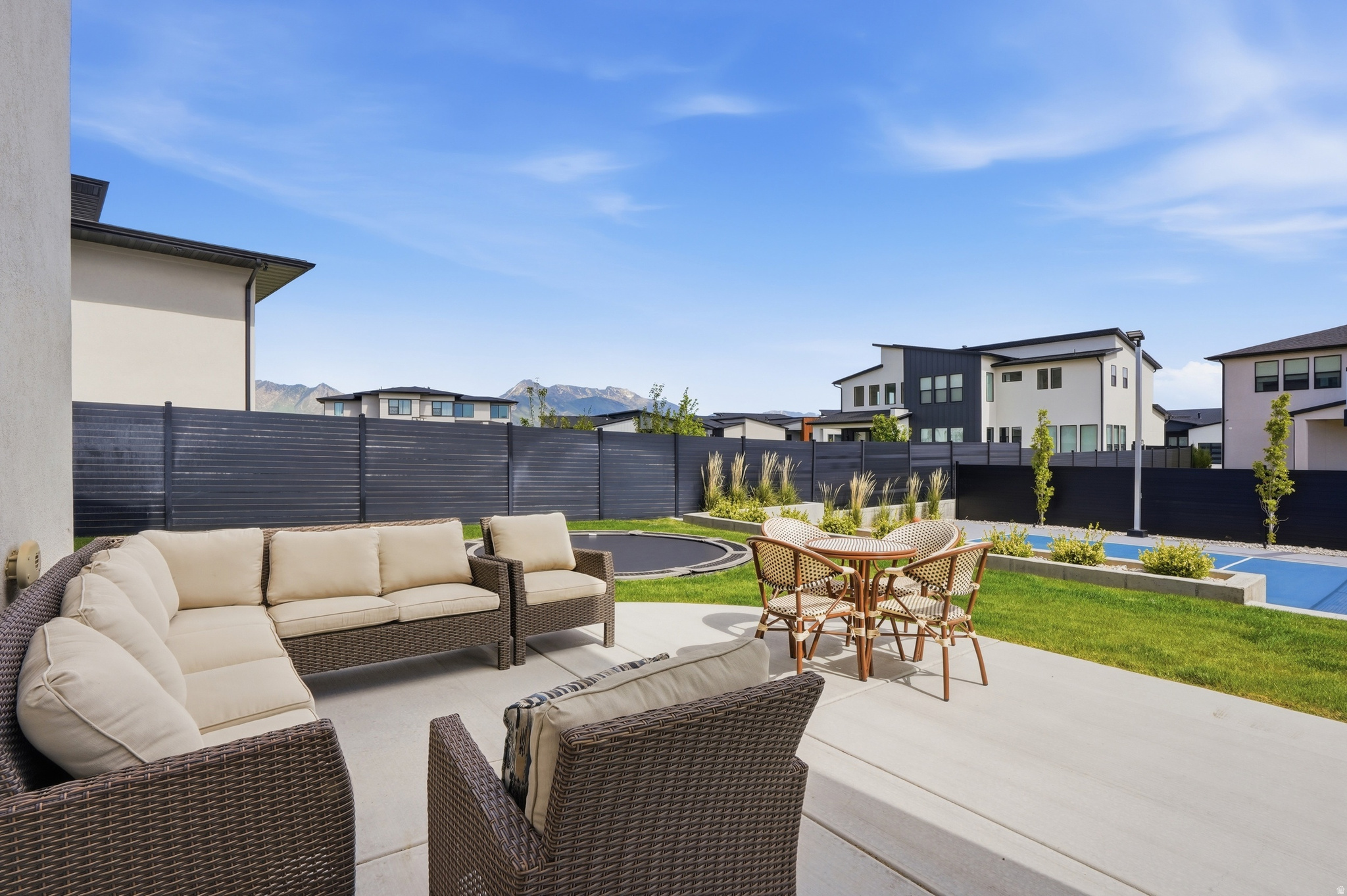 LAKEVIEW ESTATES - Residential