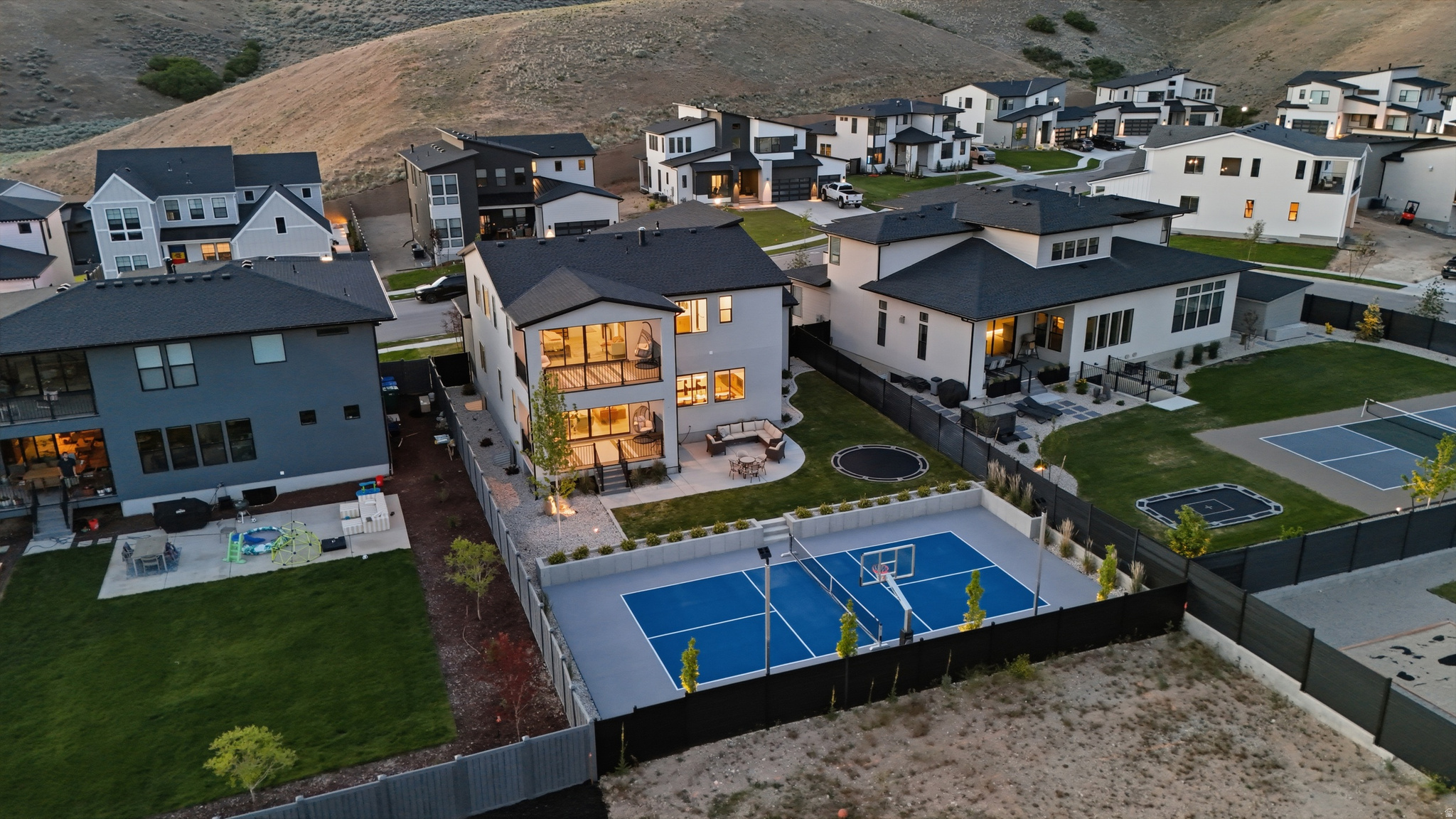 LAKEVIEW ESTATES - Residential