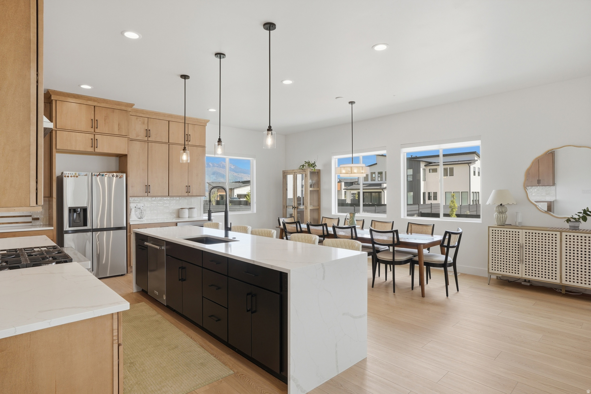 LAKEVIEW ESTATES - Residential