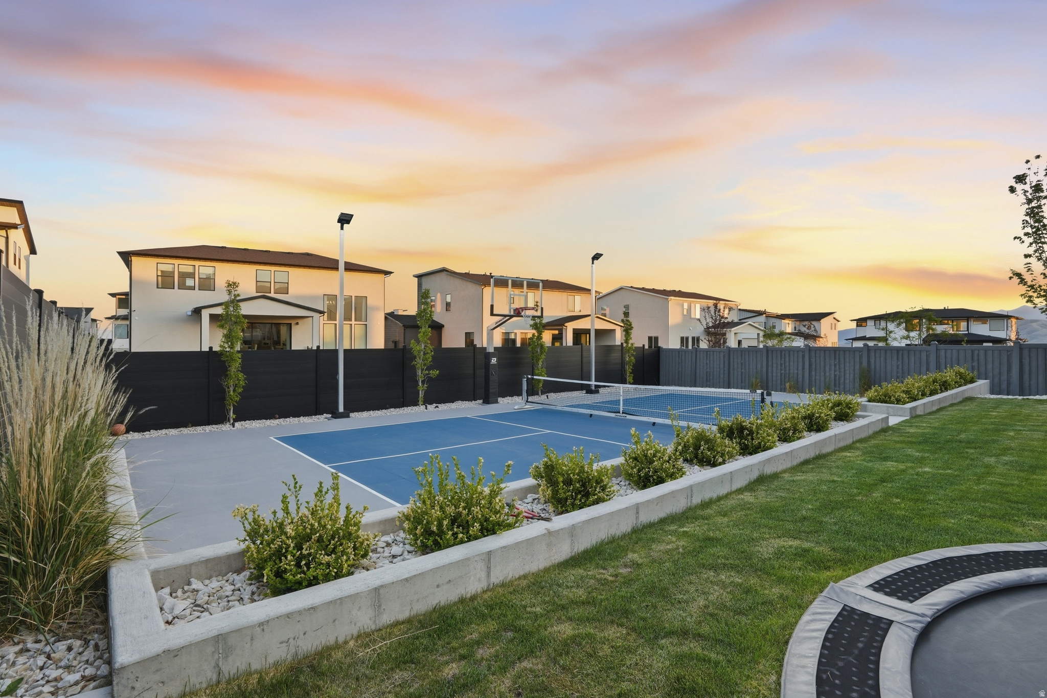 LAKEVIEW ESTATES - Residential