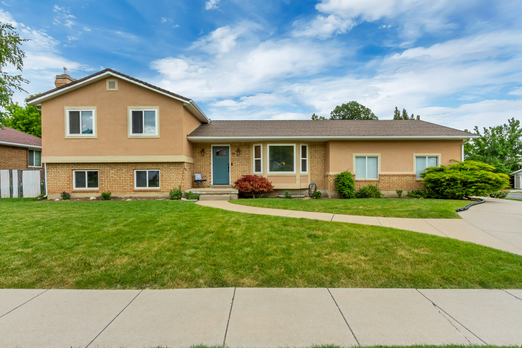Beautifully maintained home in an established Centerville neighborhood.  Comfortable layout with versatile living spaces. Multiple bedrooms, spacious gathering areas, and additional room to grow, this home provides flexibility for a variety of lifestyles. Situated on a generously sized lot, there is room to enjoy outdoor living and create your own personal retreat.  Location provides easy access to all schools, shopping, dining, parks, and major commuter routes.  This home places you near everything you need while maintaining a peaceful neighborhood feel. Enjoy being just minutes from outdoor recreation, local amenities, and a quick drive to both Salt Lake City and surrounding communities, making this location ideal for work, play, and everyday conveniences. Buyer to verify all square footage.