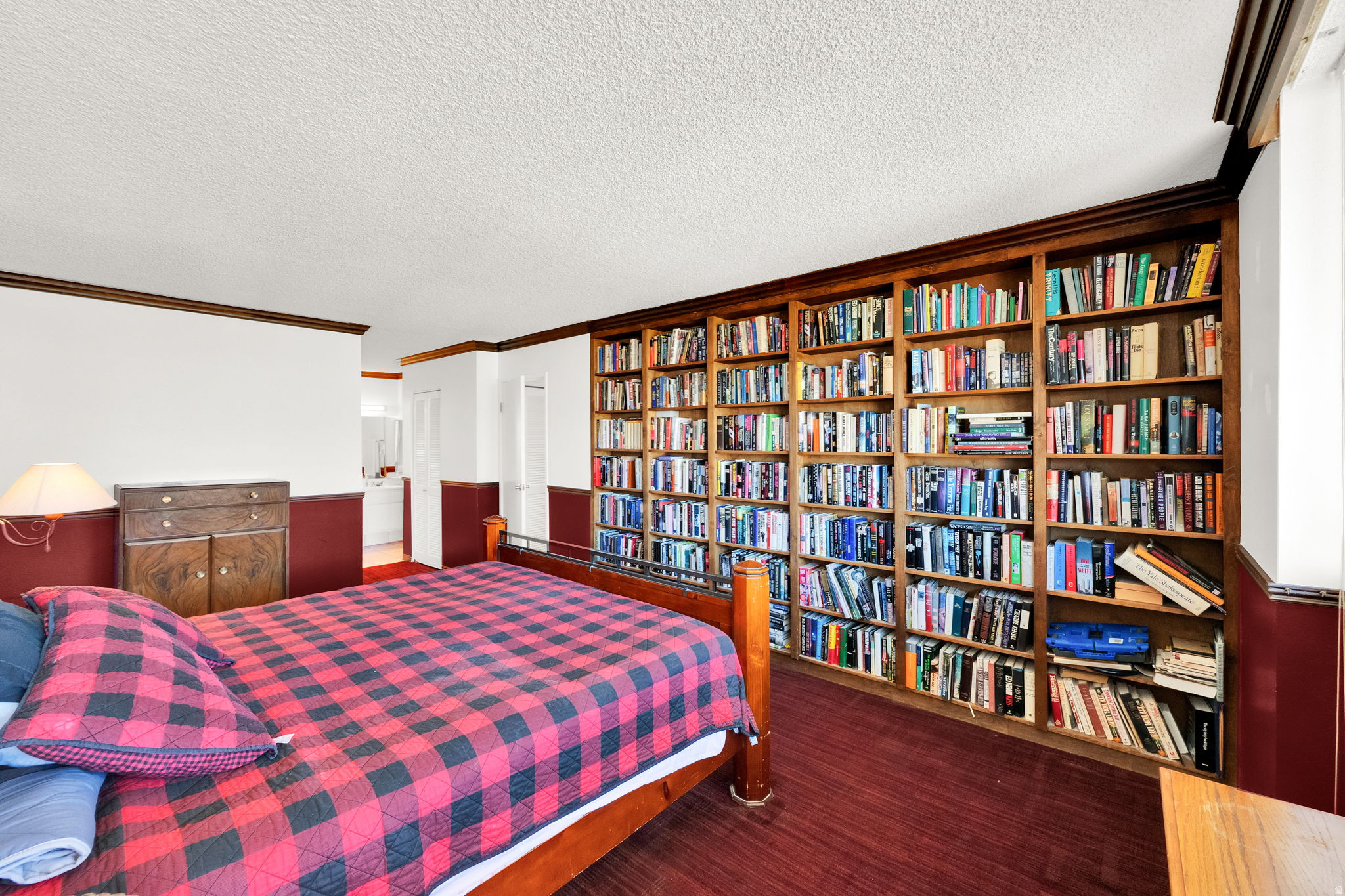 ZIONS SUMMIT CONDM - Residential
