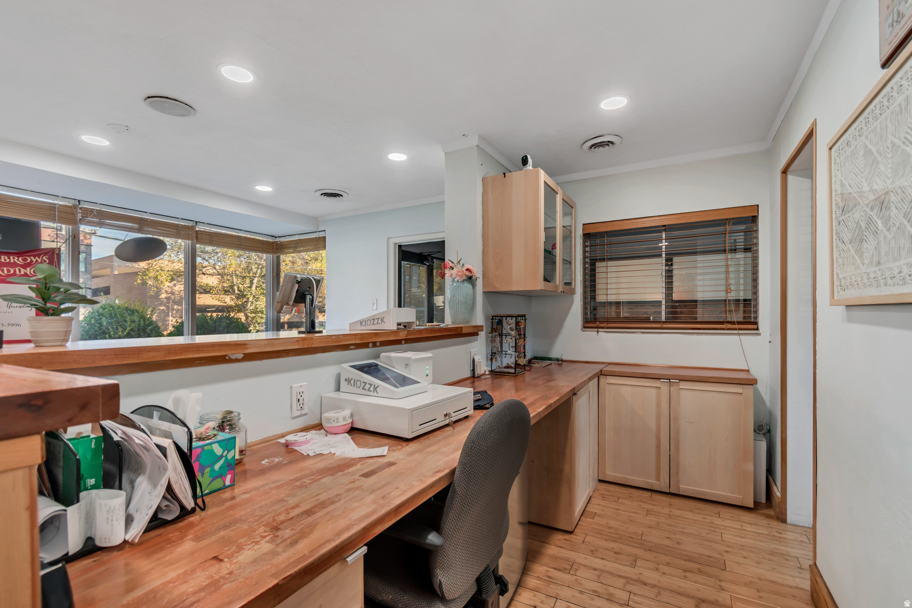 MEDICAL-DENT - Commercial Sale