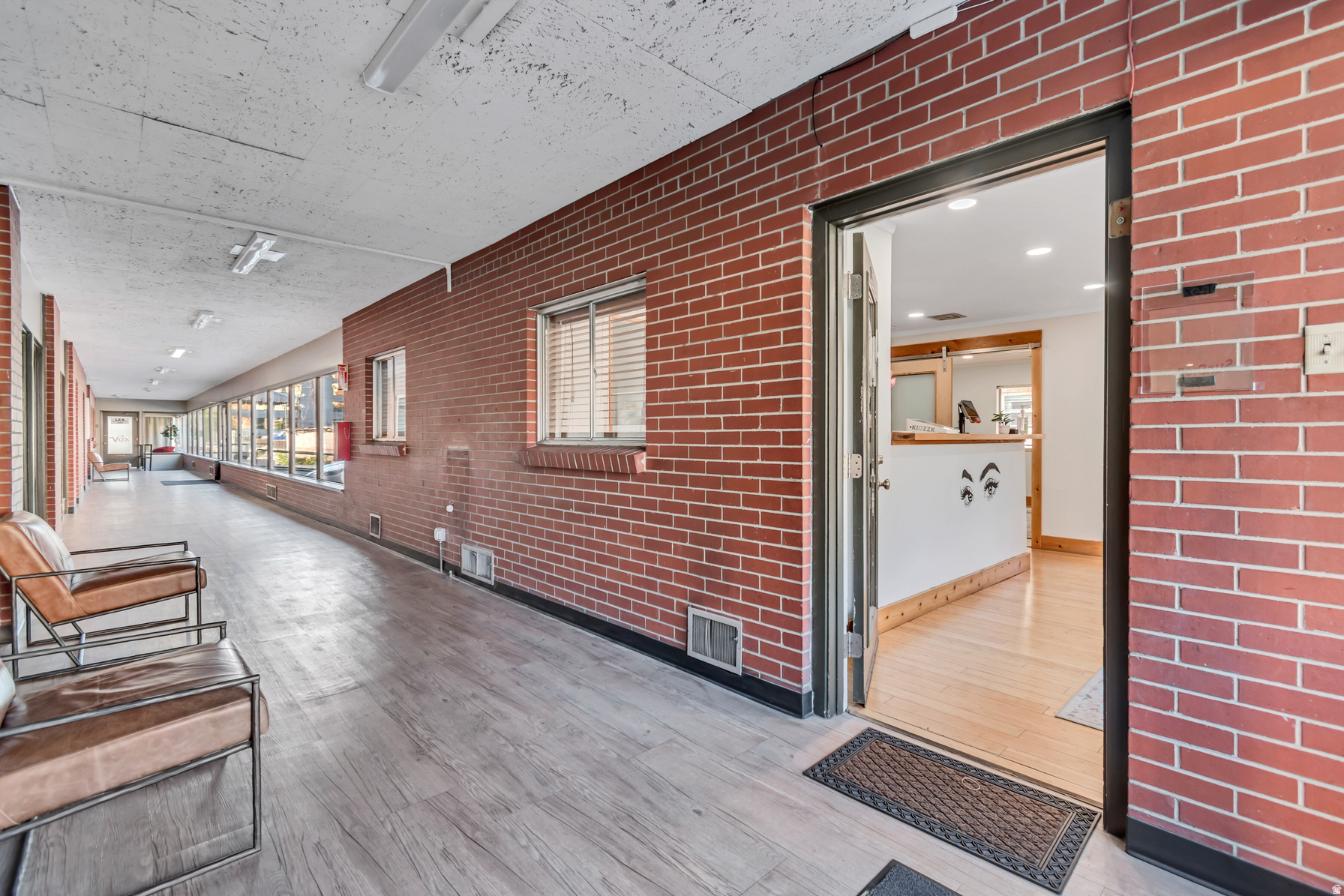 MEDICAL-DENT - Commercial Sale