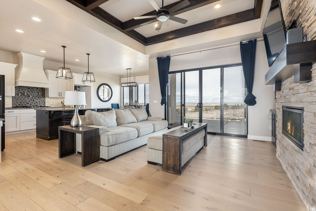 CROSS HOLLOW HILLS SUBDIVISION - Residential