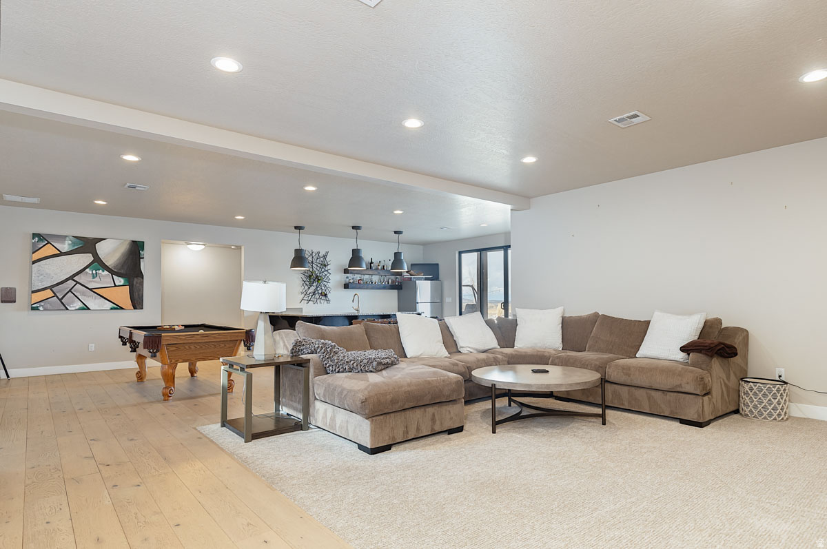 CROSS HOLLOW HILLS SUBDIVISION - Residential