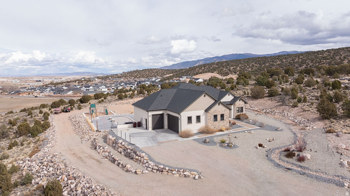 CROSS HOLLOW HILLS SUBDIVISION - Residential