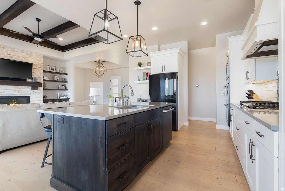 CROSS HOLLOW HILLS SUBDIVISION - Residential