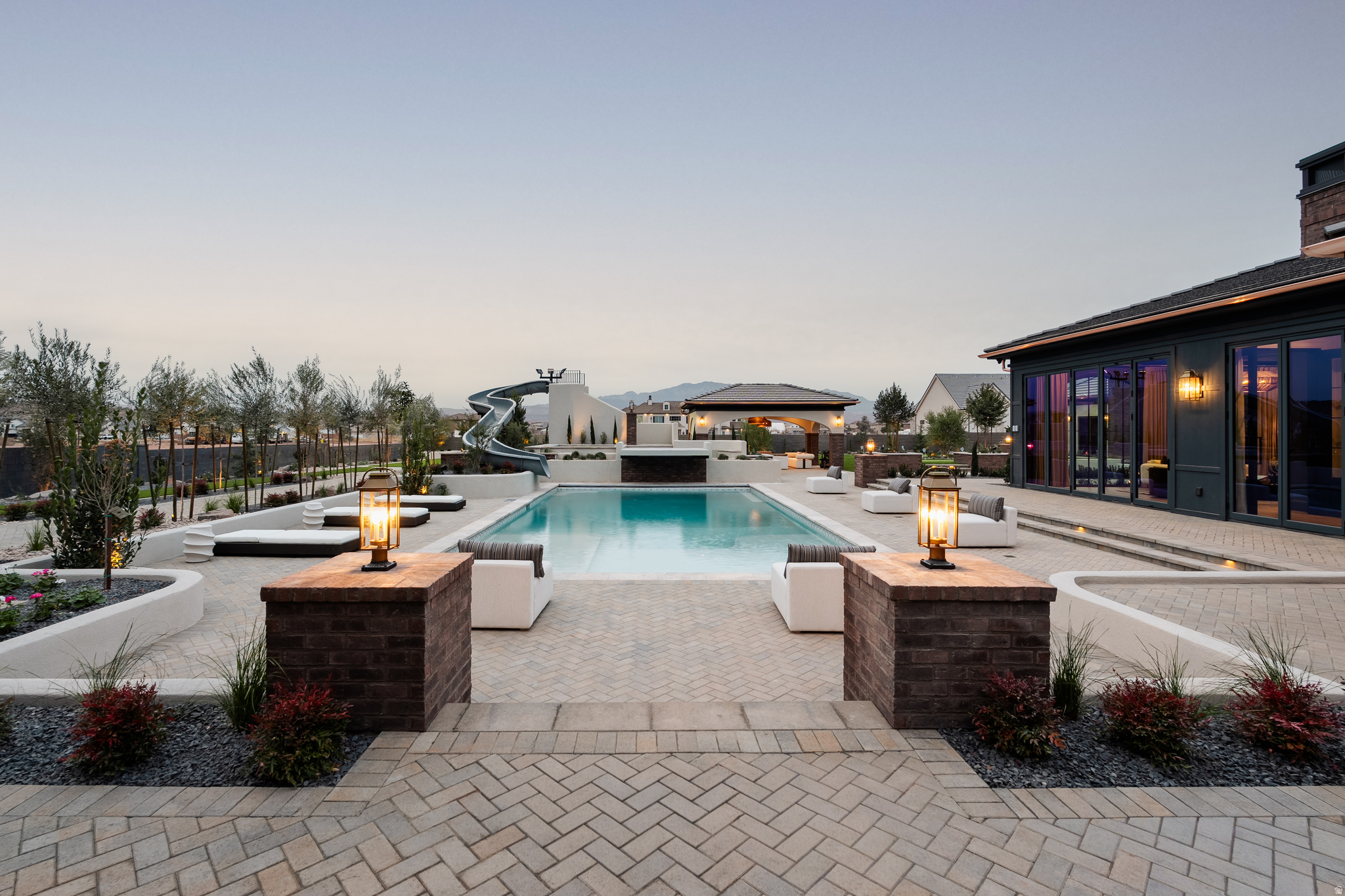 CRIMSON RANCH - Residential