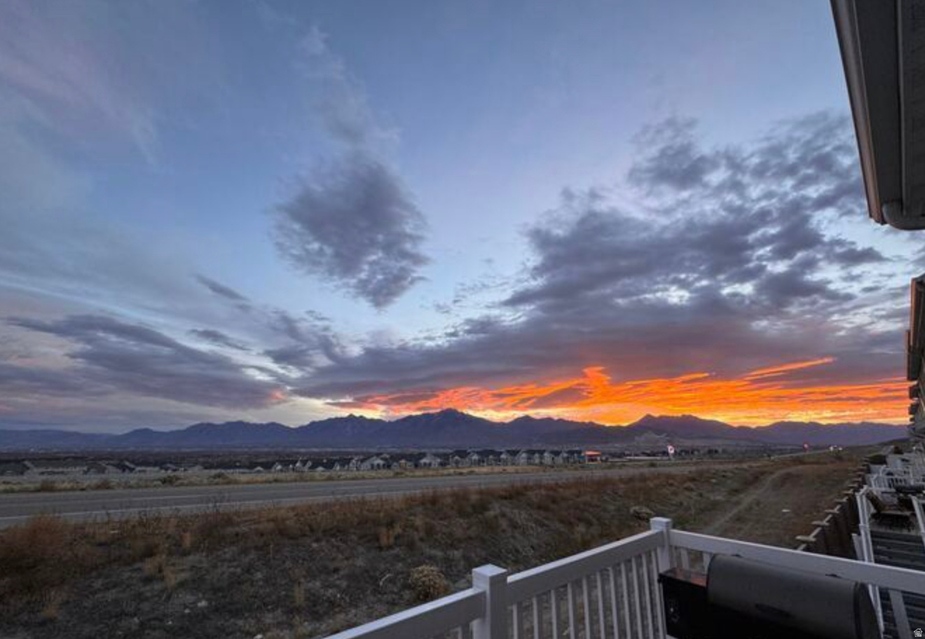 SKY RIDGE - Residential