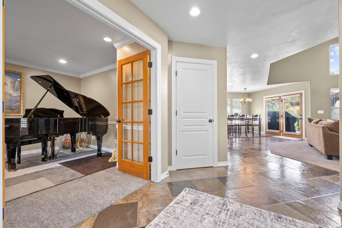 HILLSIDE HEIGHTS - Residential