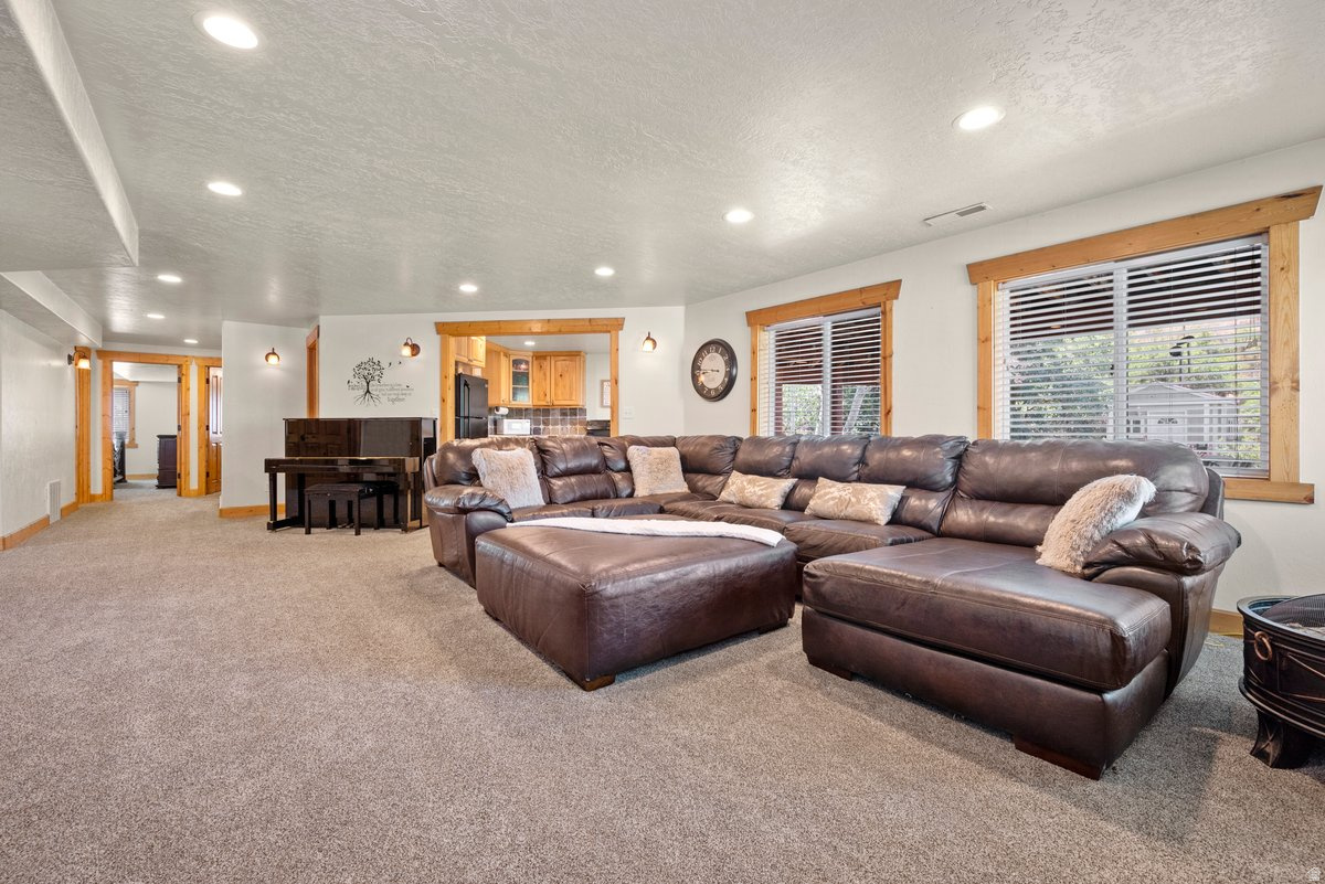 HILLSIDE HEIGHTS - Residential