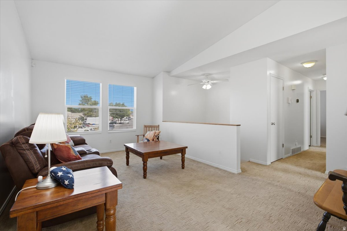 EVERGREEN FARMS - Residential