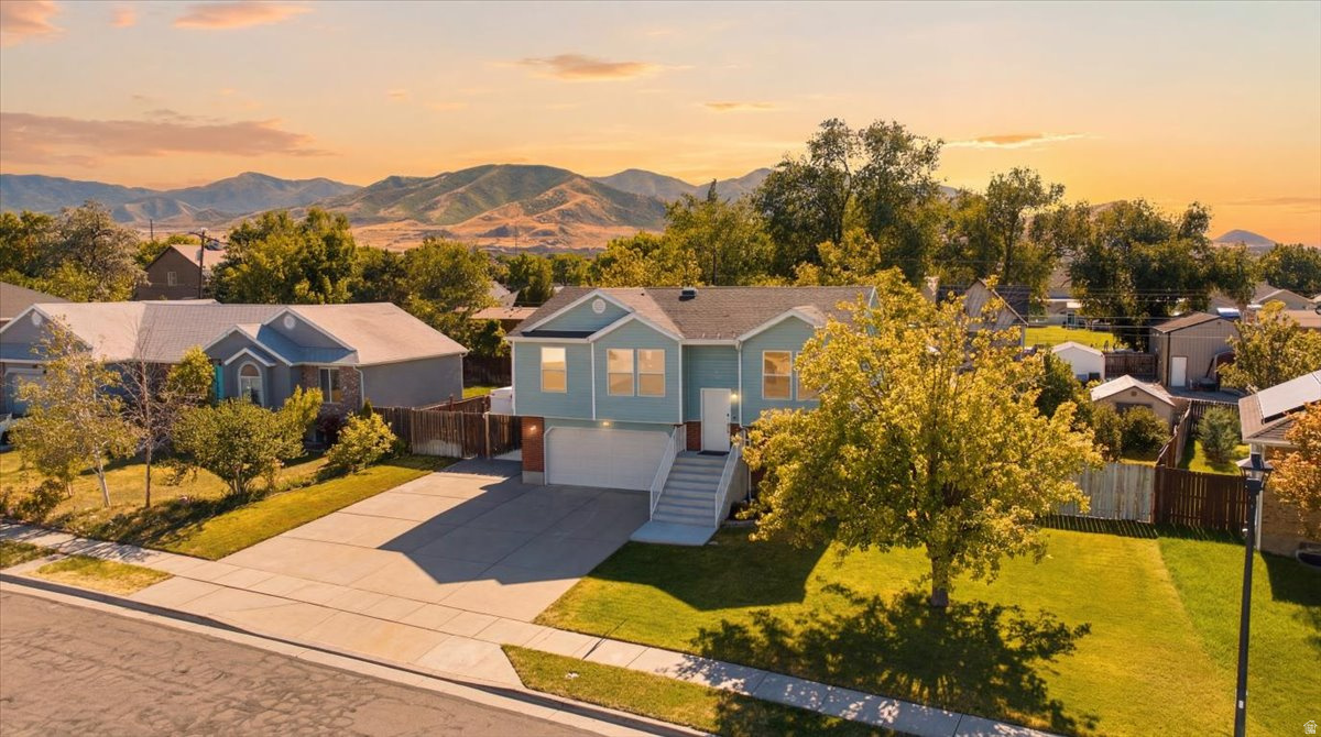 EVERGREEN FARMS - Residential