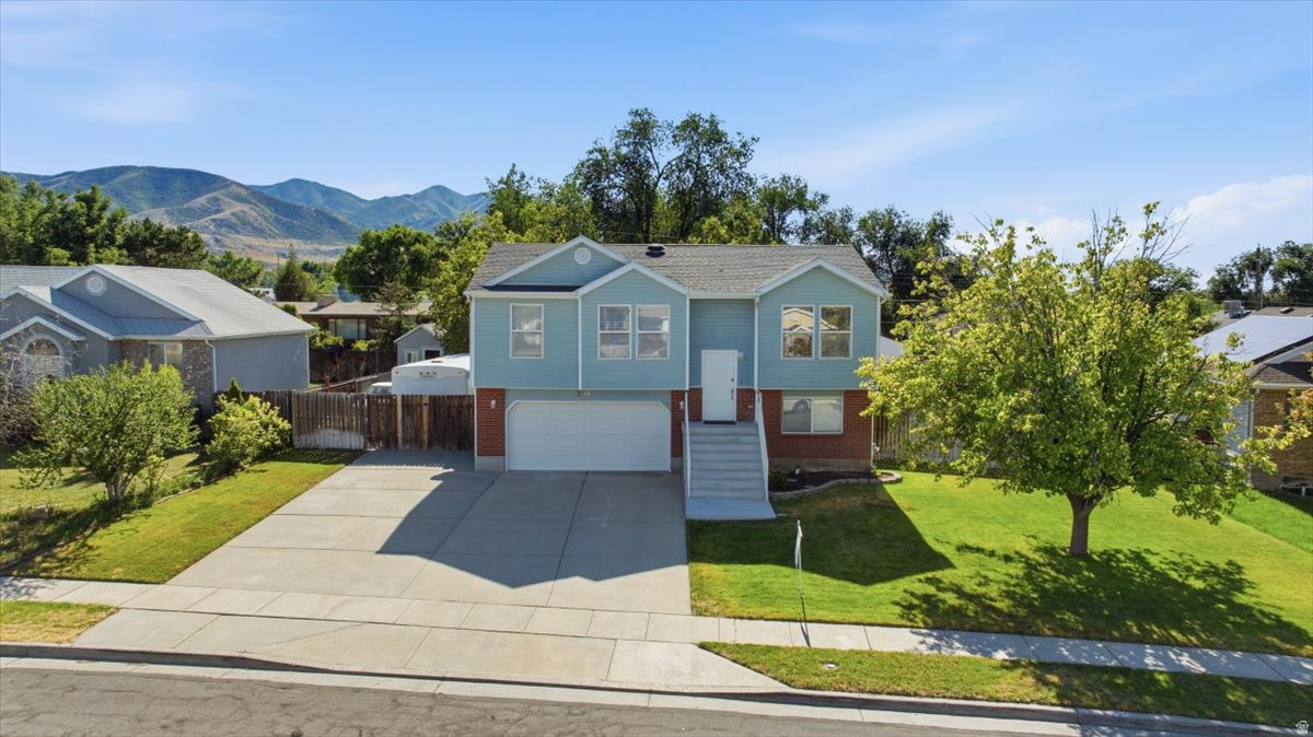 EVERGREEN FARMS - Residential