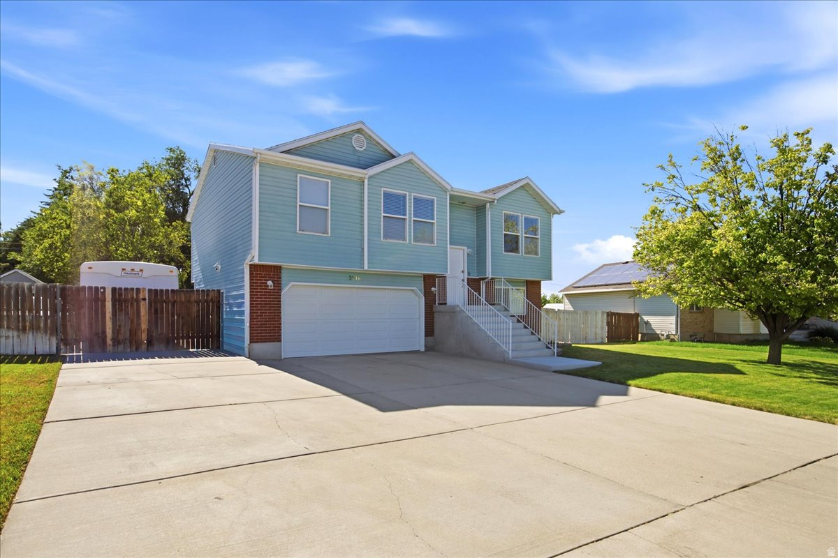 EVERGREEN FARMS - Residential
