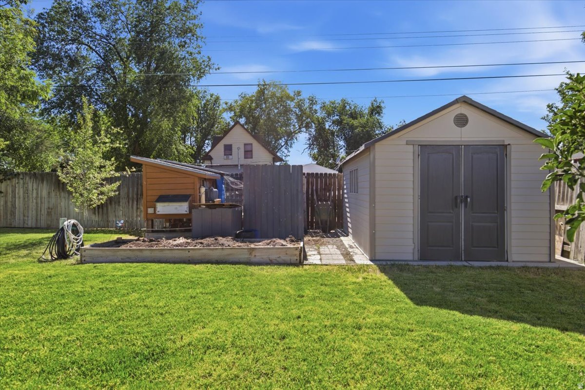 EVERGREEN FARMS - Residential