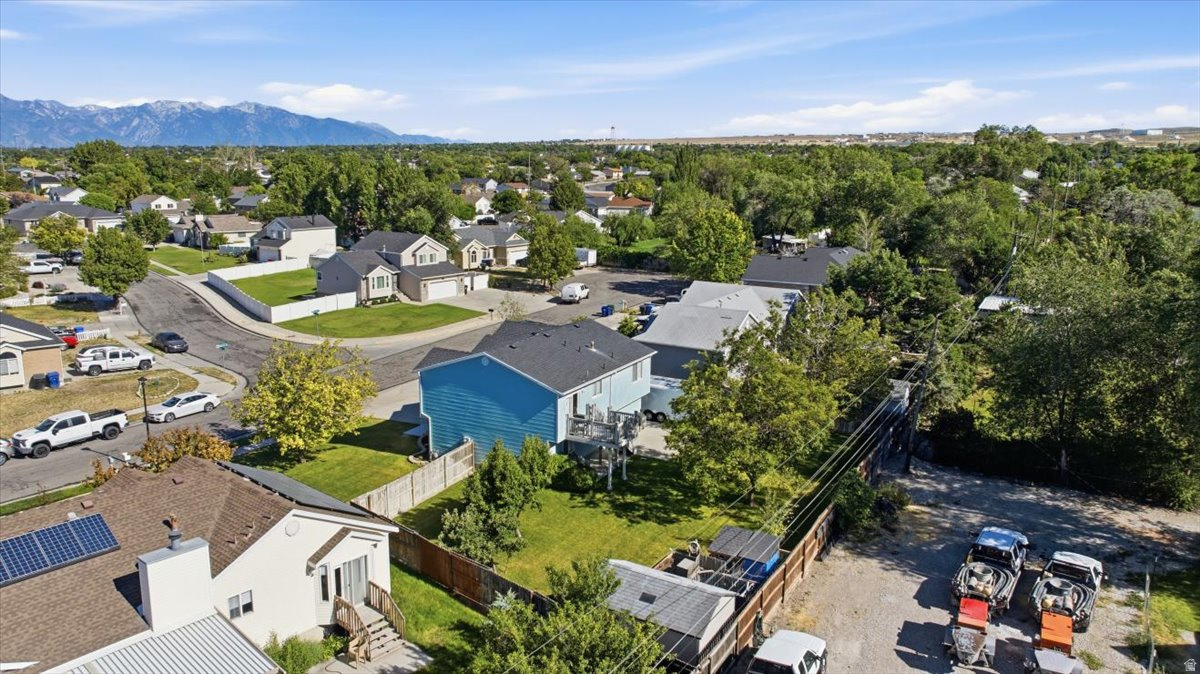 EVERGREEN FARMS - Residential