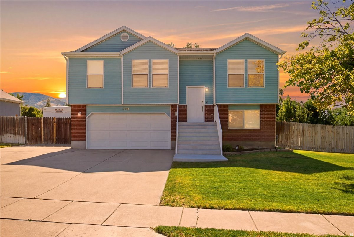 EVERGREEN FARMS - Residential