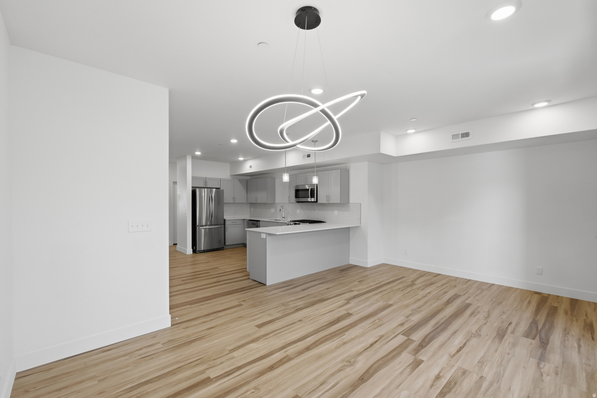 ROW17 - Residential