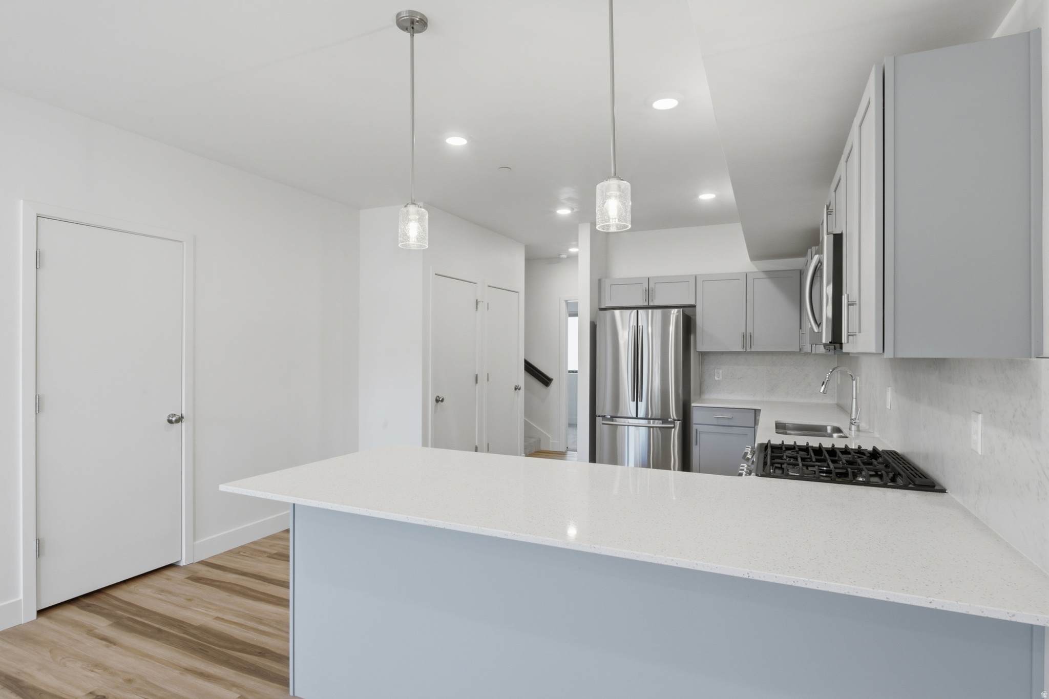 ROW17 - Residential