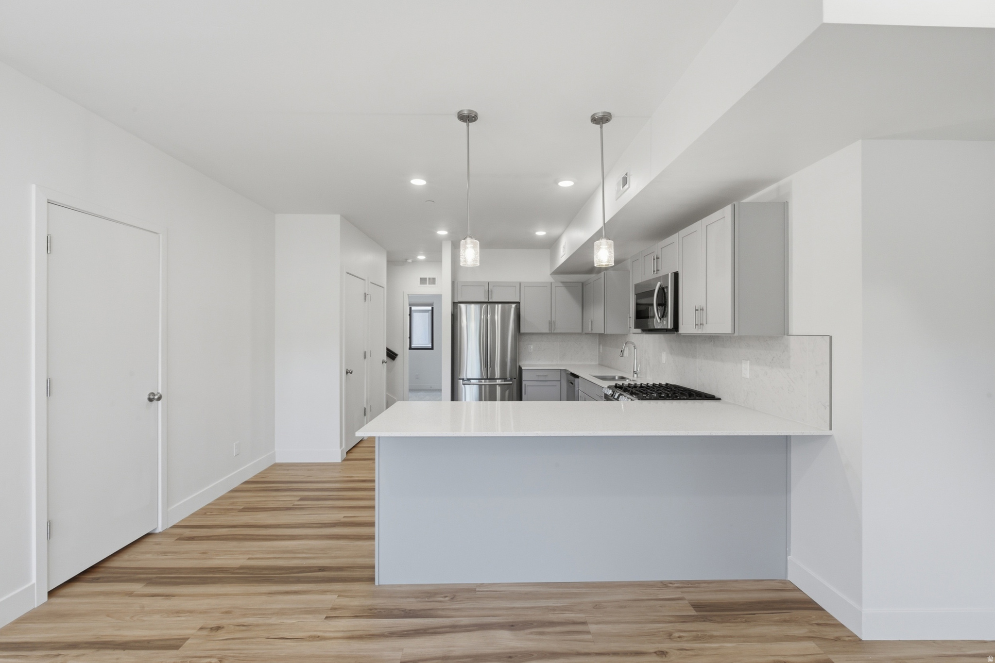ROW17 - Residential