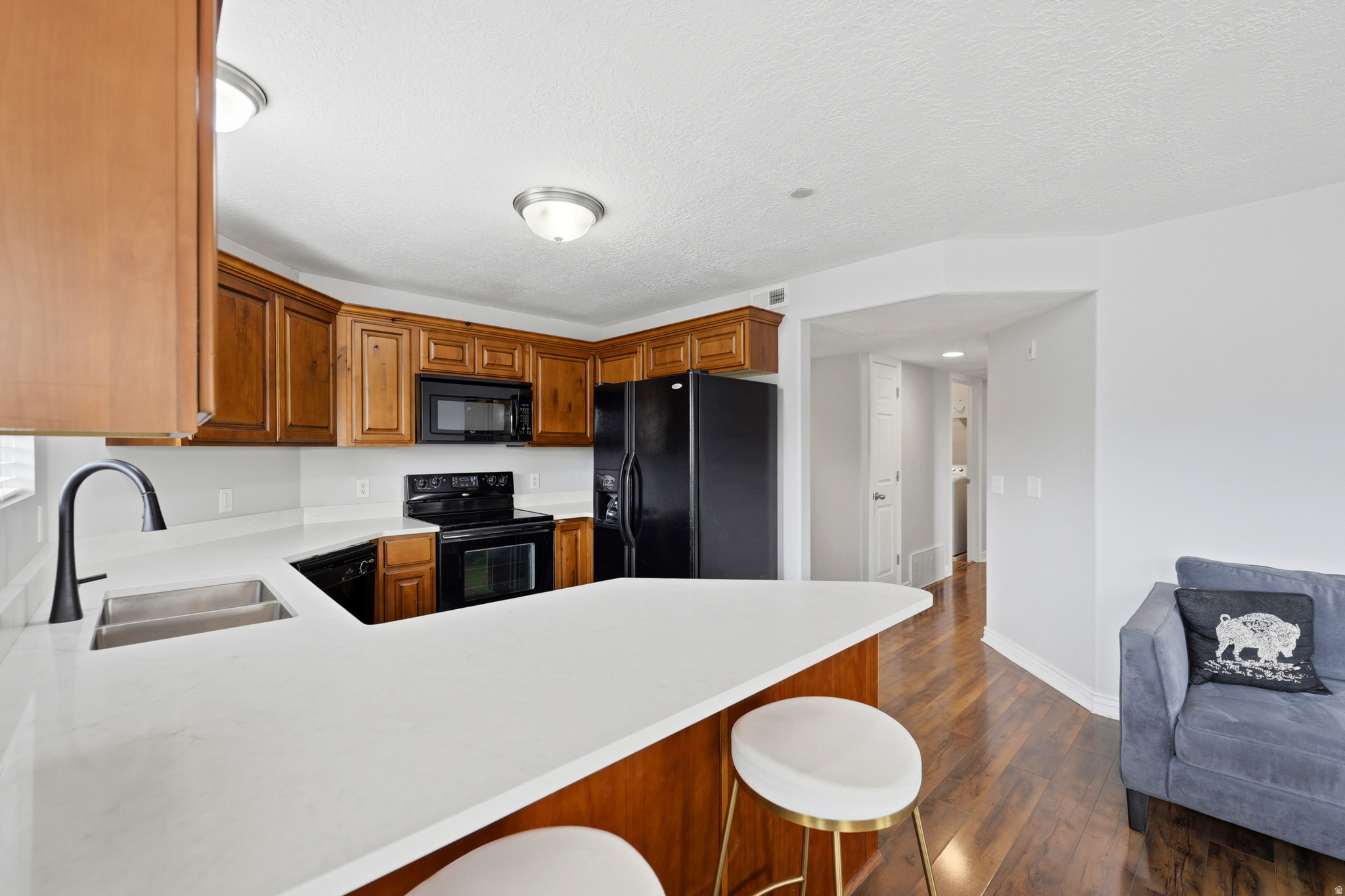 EAST TOWN VILLAGE PH 2 - Residential